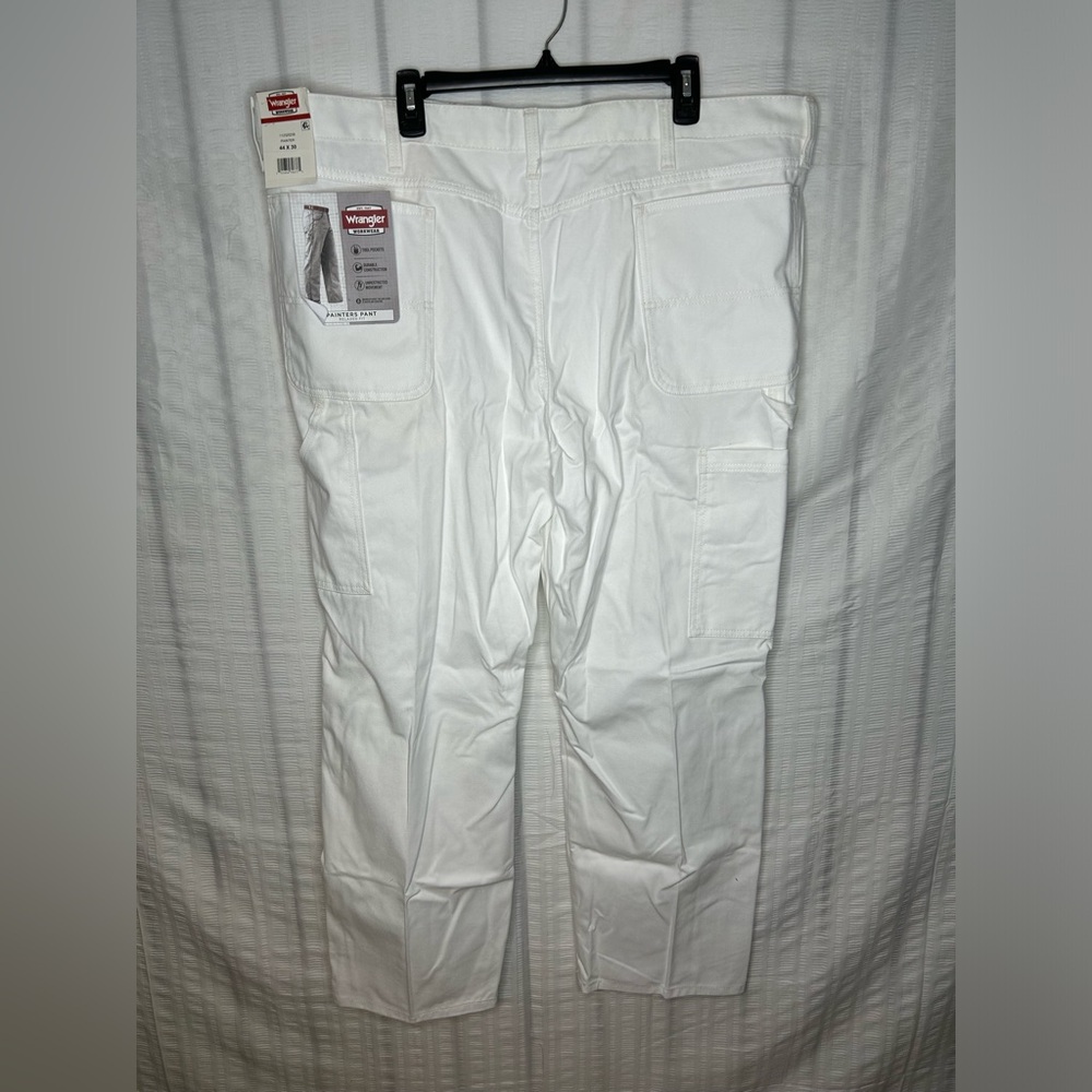 NWT WRANGLER WORKWEAR Painters Pant White Mens 44x30 Relaxed Fit NWT 628
